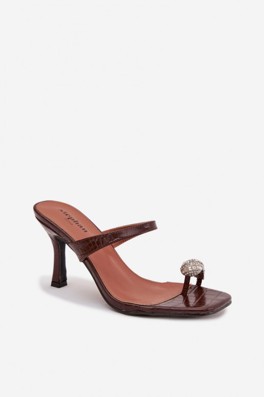 Dámske papuče s tenkými podpätkami S Ornatem Detalem CzekoladoIne Lorissa