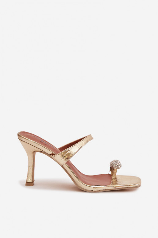 Dámske papuče s tenkými podpätkami S Ornatem Detalem zlatej farby Lorissa