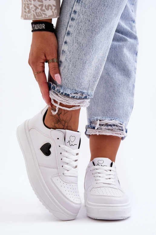 Klasický model tenisky So srdcom biely-čierna Amore