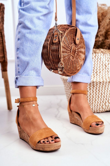 Dámske sandále Zapnuté INedge Hnedá farba MárryMe 2