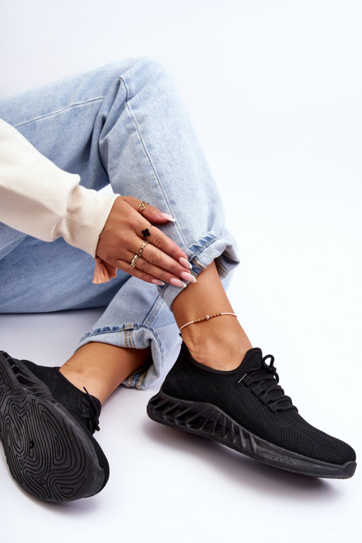 Dámske Trvalý model materiál Tenisky model obuvi čierna Venett