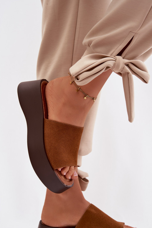 Dámske papuče s platformou Hnedá farba Liorisse