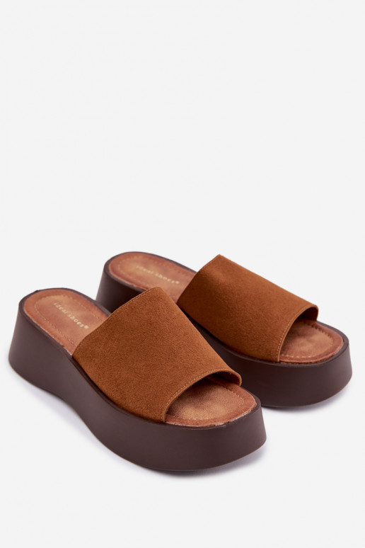 Dámske papuče s platformou Hnedá farba Liorisse