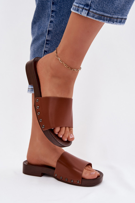 Dámske papuče s nitmi so širokými podpätkami Hnedá farba Brinalle