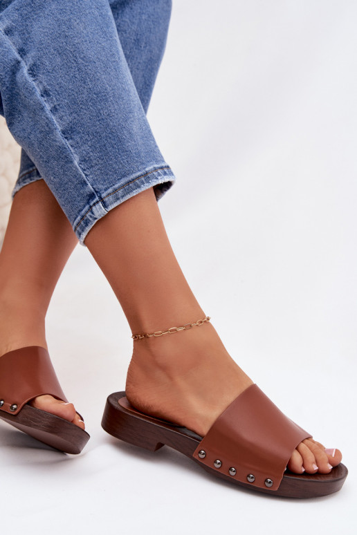 Dámske papuče s nitmi so širokými podpätkami Hnedá farba Brinalle