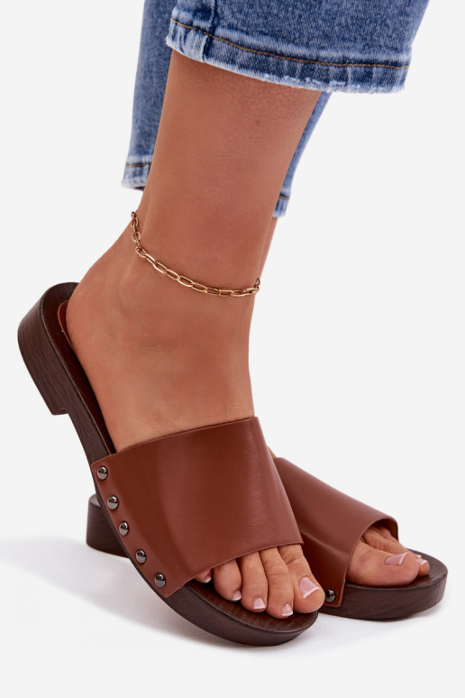 Dámske papuče s nitmi so širokými podpätkami Hnedá farba Brinalle