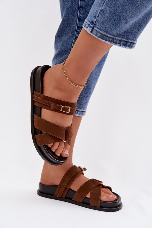 Dámske papuče S pruhmi I Złotą s prackami Hnedá farba Selorina