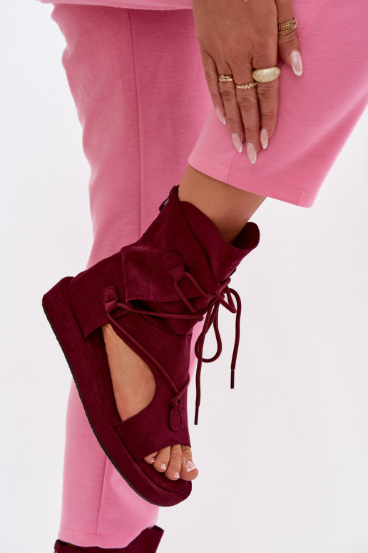 Dámske sandále z eko semišuoIne s čižmami I INiązaniem bordová Ferlisse