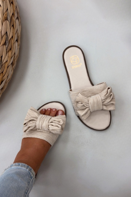 Dámske šľapky s širokými podpätkami a mašľami pieskovej farby Amivelle