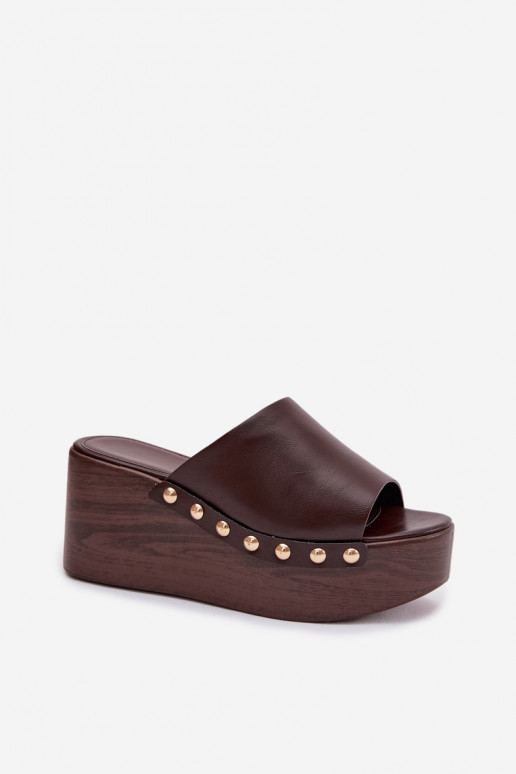 Dámske papuče Zapnuté INedge a platforma Ze zlatej farbymi Svorníky CzekoladoIne Farinelle