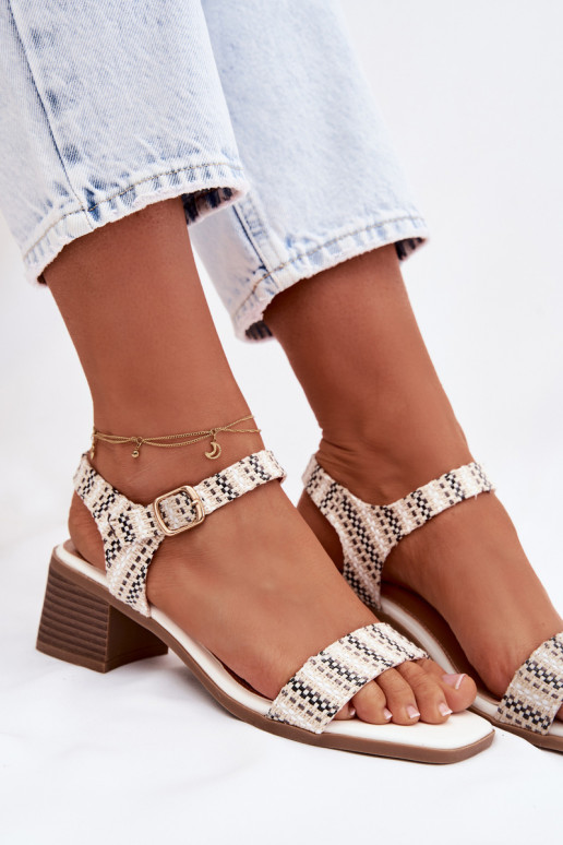 Dámske sandále Zapnuté Klocku biela farba Sabela
