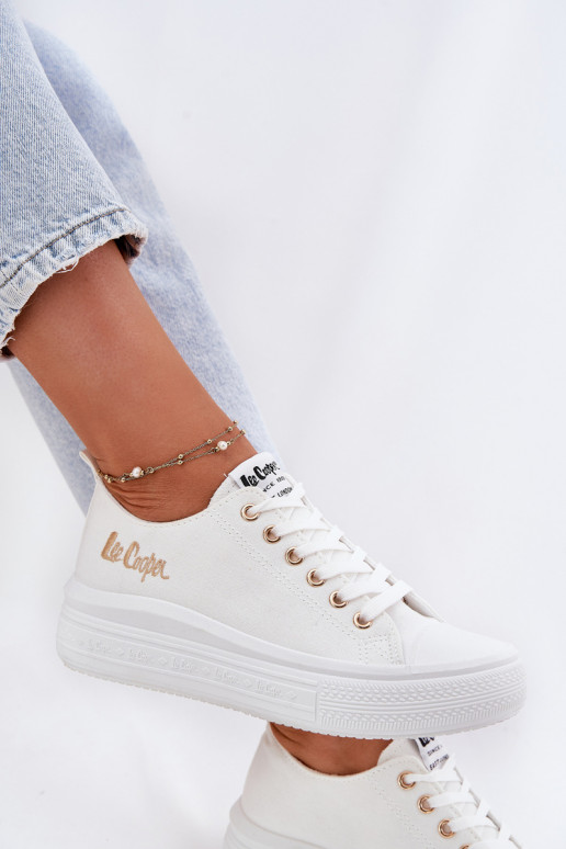 Bežná obuv s platformou Lee Cooper LCIN-24-44-2462L biela farba