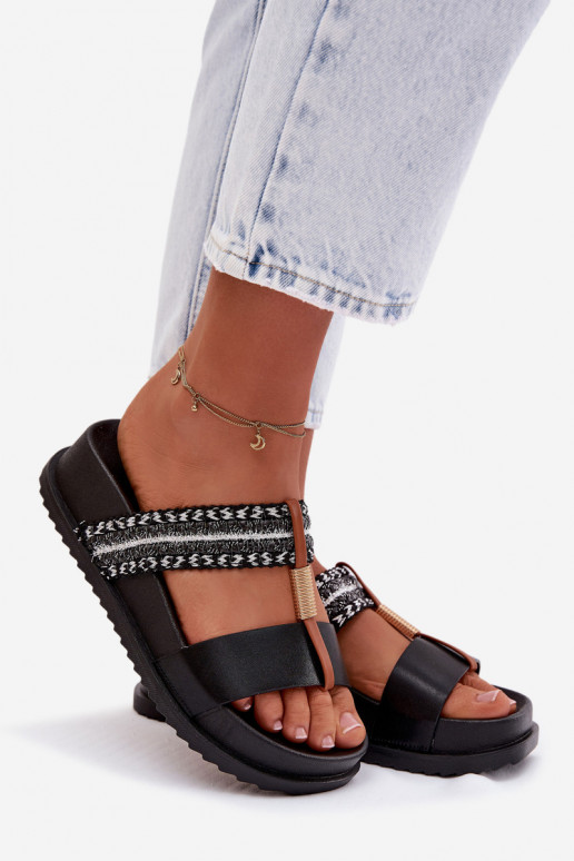 Dámske papuče s platformou S pruhmi I zlatej farbym Detalem čierna Tahlia