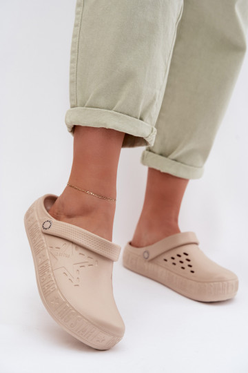 Papuče Dreváky Dámske Ľahké papuče Big Star TT274A083 béžová 2