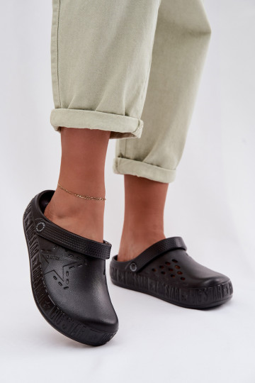 Papuče Dreváky Dámske Ľahké papuče Big Star TT274A084 čierna