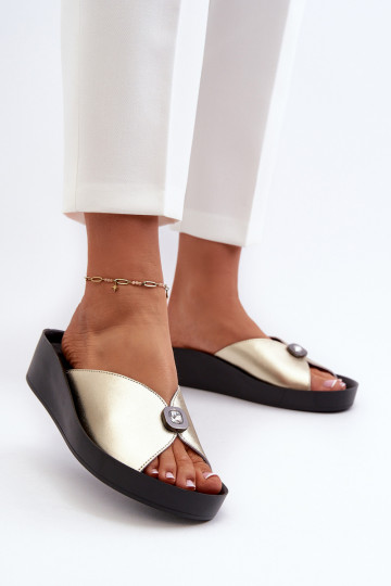 Kožené papuče Dámske s ozdobami zlatej farby S.Barski KV27-027