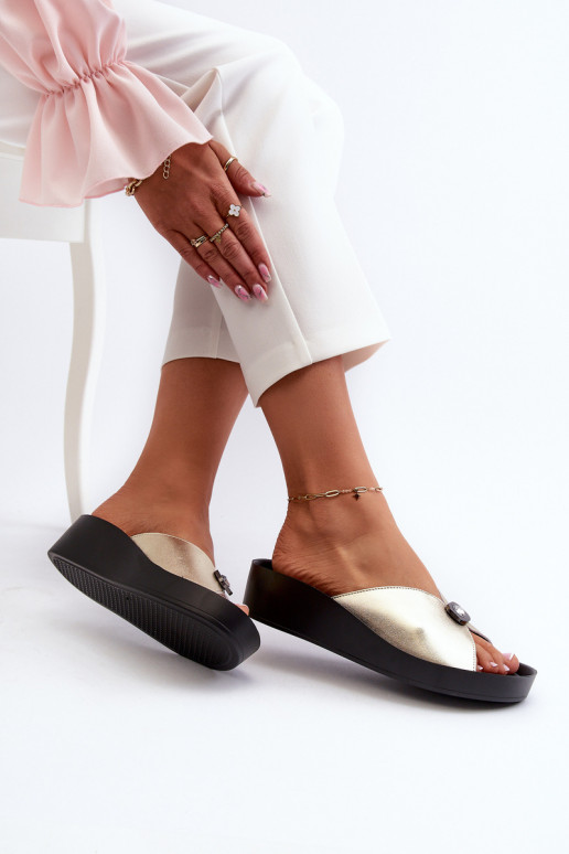 Kožené papuče Dámske s ozdobami zlatej farby S.Barski KV27-027