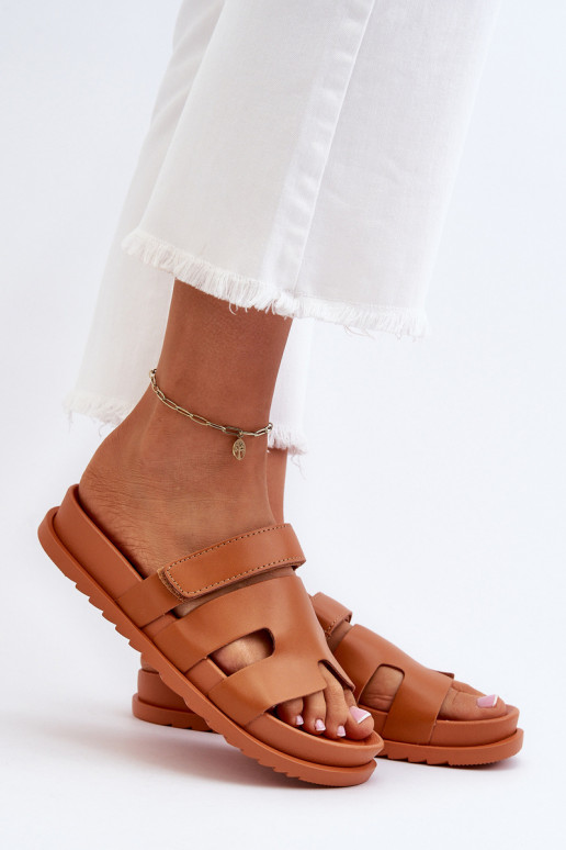 Klasický model Dámske papuče Hnedá farba Molie