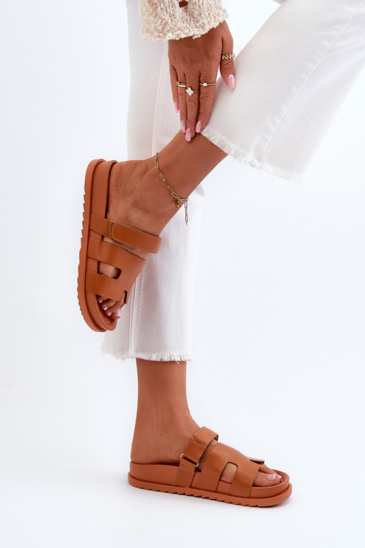 Klasický model Dámske papuče Hnedá farba Molie