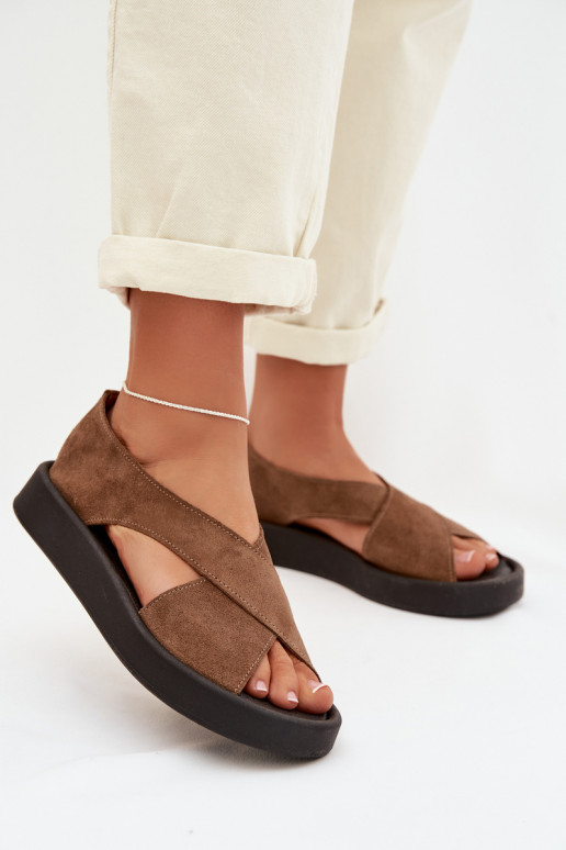 Dámske sandáleZapnutéturalnego zo semišuu Zazoo 3196 Hnedá farba