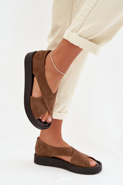 Dámske sandáleZapnutéturalnego zo semišuu Zazoo 3196 Hnedá farba