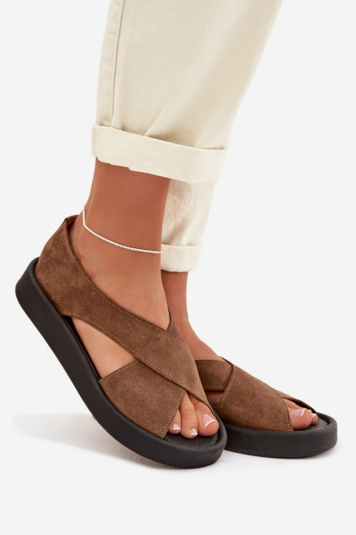 Dámske sandáleZapnutéturalnego zo semišuu Zazoo 3196 Hnedá farba