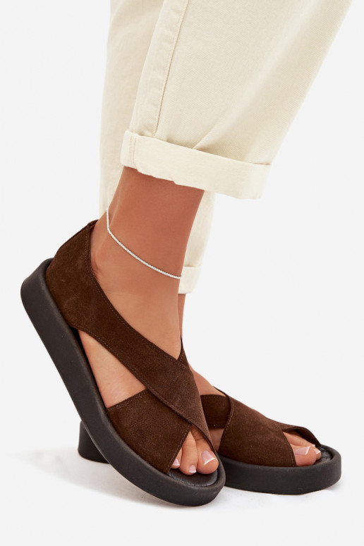 Dámske sandáleZapnutéturalnego zo semišuu Zazoo 3196 Hnedá farba