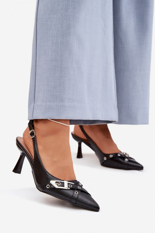 Dámske sandále s tenkými podpätkami S pruhmi I s prackami čierna Parina