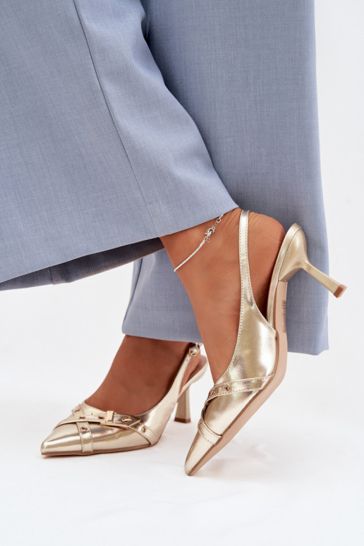 Dámske sandále s tenkými podpätkami S pruhmi I s prackami zlatej farby Parina