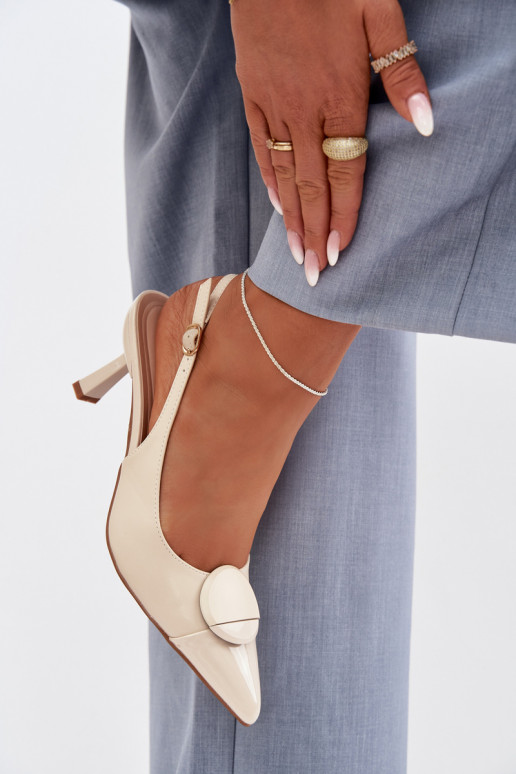 Dámske sandále s tenkými podpätkami S Ornatem Detalem slonovina Máriae