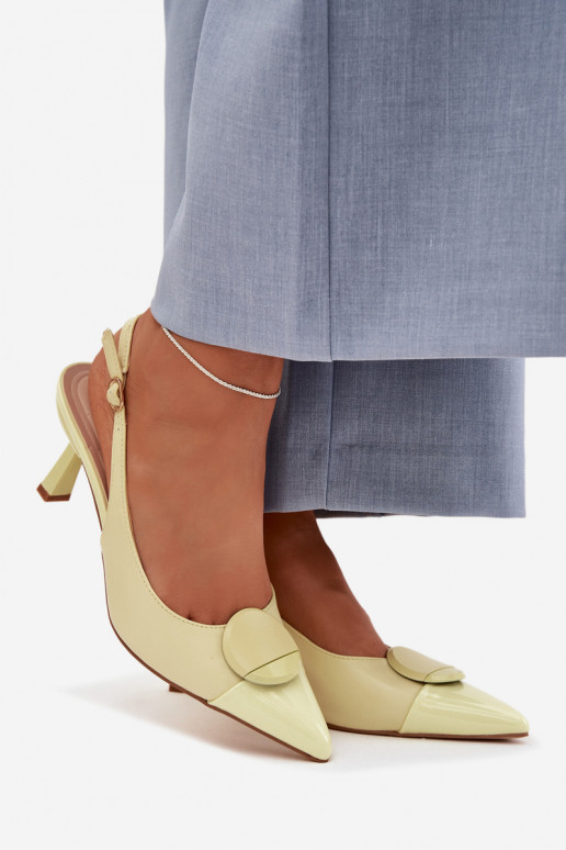 Dámske sandále s tenkými podpätkami S Ornatem Detalem žltá Máriae