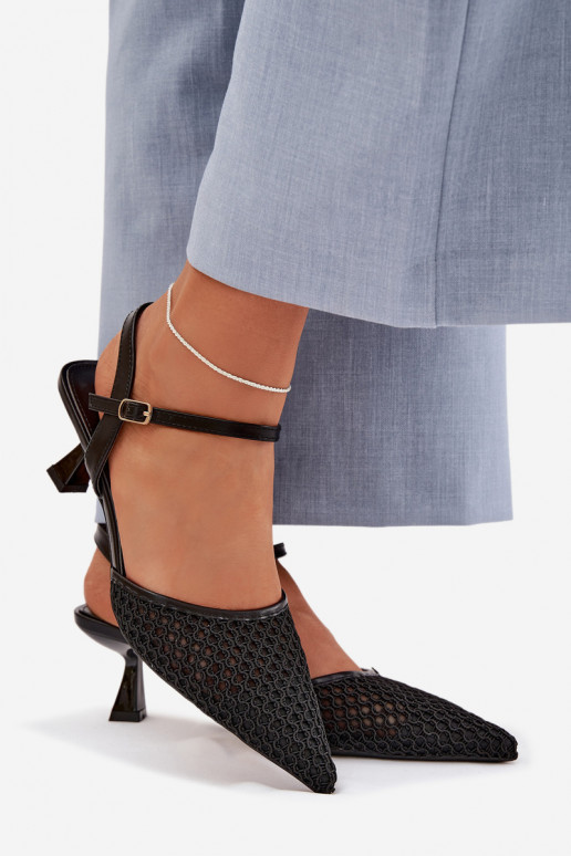 Dámske sandále s podpätkami s mriežkou čierna Brilora