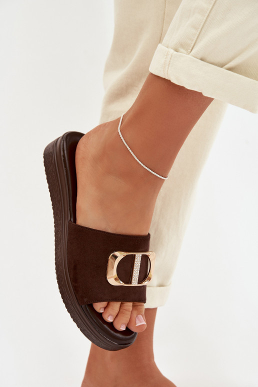 Dámske papuče Ze zlatej farbym Detalem CzekoladoIne Elmera