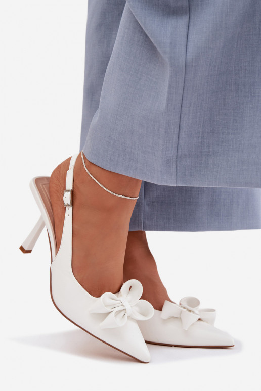 Dámske sandále s tenkými podpätkami so stuhami biela farba Jonera