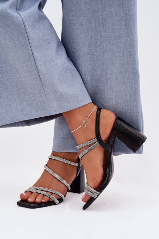 Dámske sandále na vysokom opätku S pruhmi A zirkóny čierna Brelia