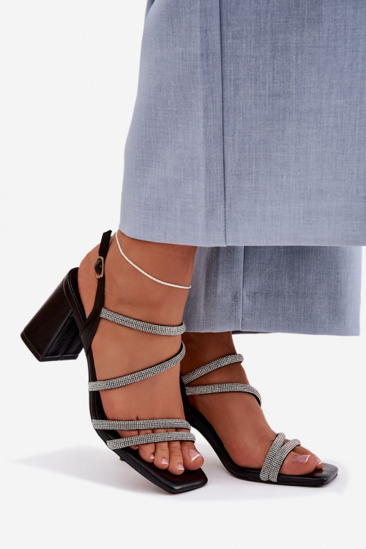 Dámske sandále na vysokom opätku S pruhmi A zirkóny čierna Brelia