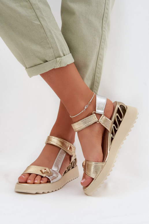 Dámske sandále Dámske s platformou D&A CR61-3078 zlatej farby