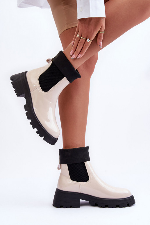 štýlové čižmy s lakovým efektom Dámske béžová Pavo