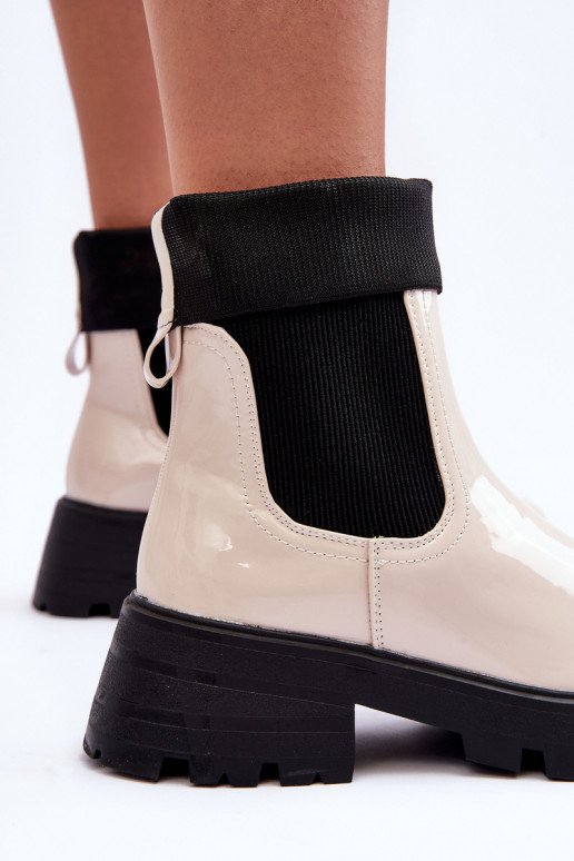 štýlové čižmy s lakovým efektom Dámske béžová Pavo