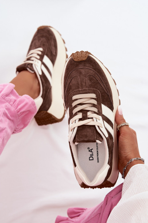 Tenisky model obuvi zo semišu s platformou D&A GR61-5986 CzekoladoIne