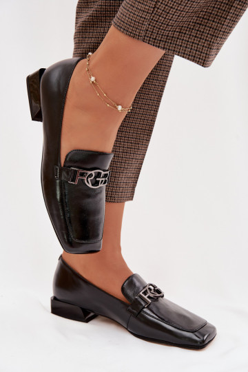 Kožené dámske mokasíny S Ornatem Detalem D&A CR61-3125 čierna