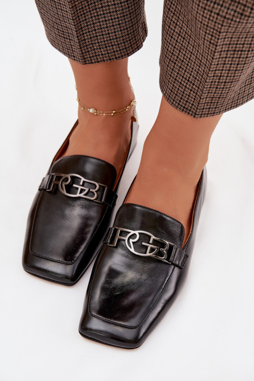 Kožené dámske mokasíny S Ornatem Detalem D&A CR61-3125 čierna