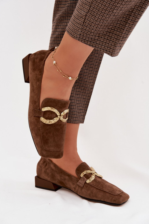 dámske mokasínyZapnutéturalnego zo semišuu zlatej farby Detal D&A CR61-3115 Hnedá farba