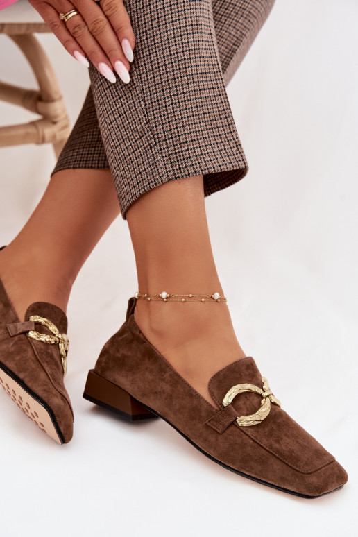 dámske mokasínyZapnutéturalnego zo semišuu zlatej farby Detal D&A CR61-3115 Hnedá farba