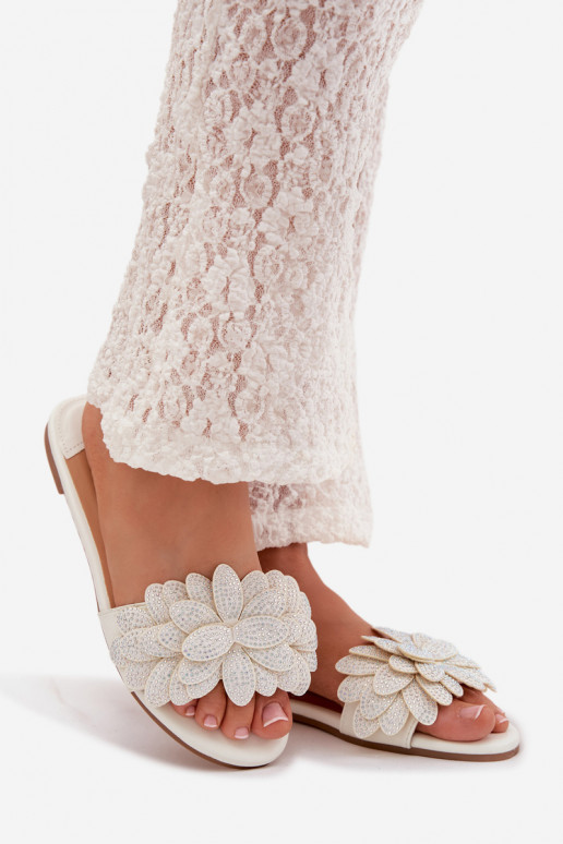 Papuče Dámsky byt S Dekoráciou biela farba Grelora