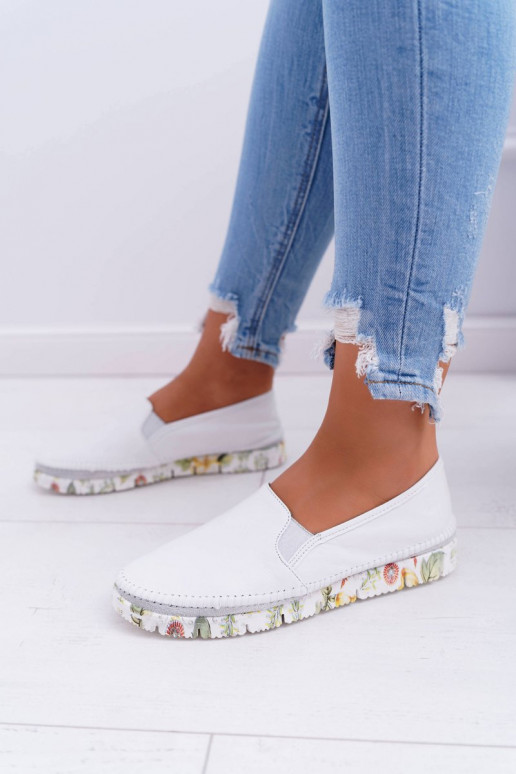 Dámske topánky Máciejka Trvalý model Kožené biela farba 03512-11