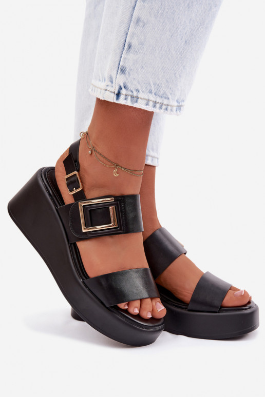 Dámske sandále s platformou S Ornatem Detalem čierna Nelira