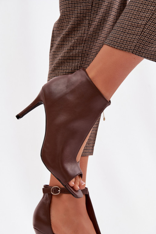 Dámske sandále s tenkými podpätkami CzekoladoIne Helira