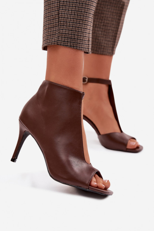 Dámske sandále s tenkými podpätkami CzekoladoIne Helira
