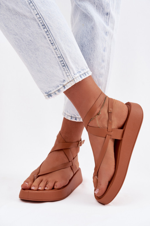 sandále cez prst Dámske s platformou Hnedá farba Gelira